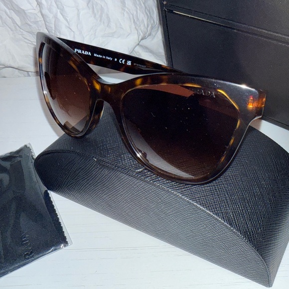 NEW PRADA tortoise sunglasses cat eye - Picture 3 of 5